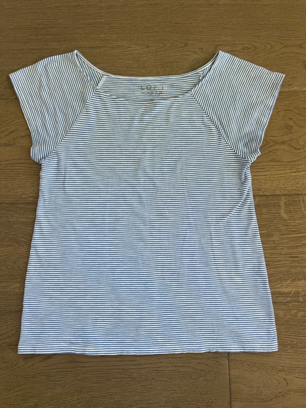 ❤️ LOFT White and Blue Striped Short Sleeve Top